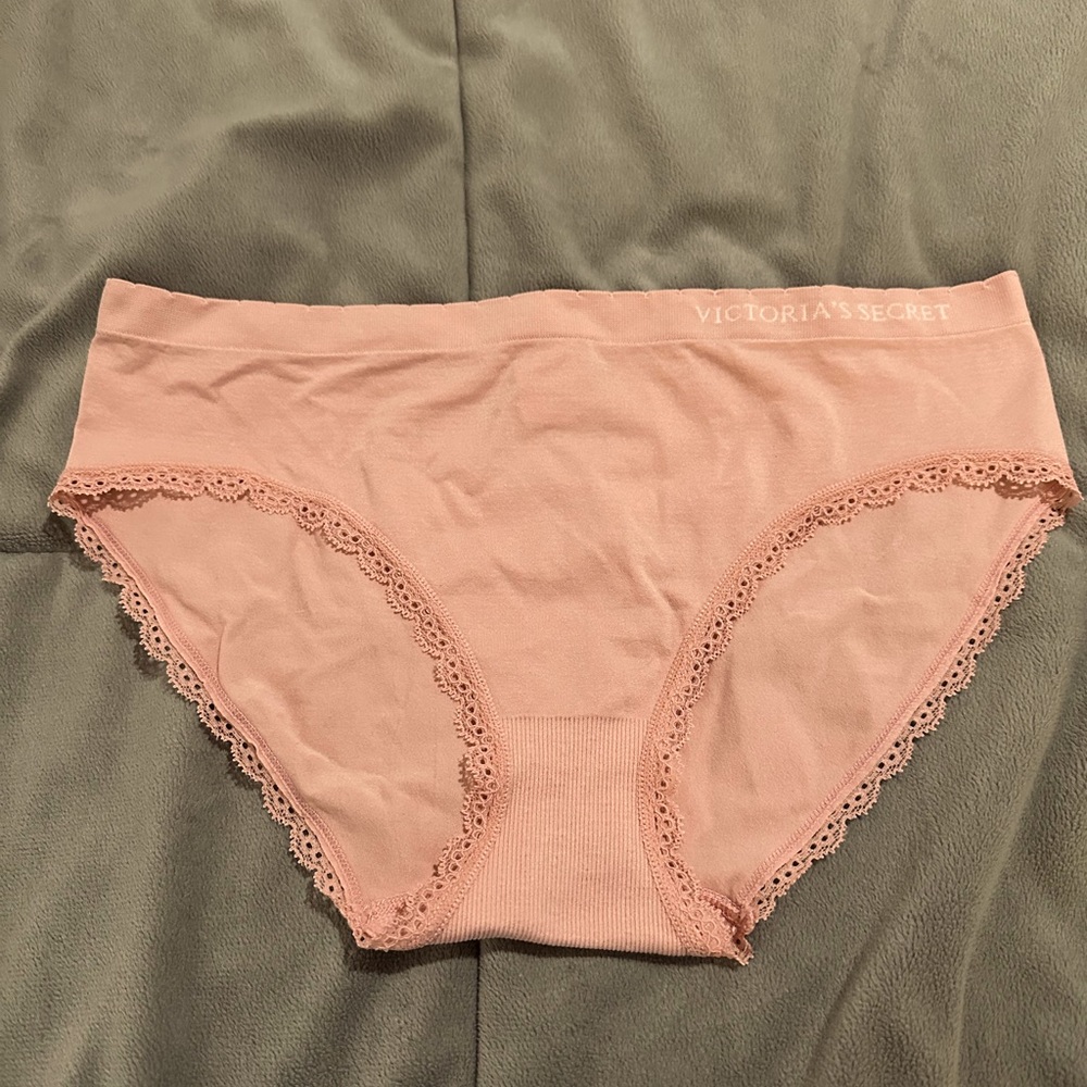 Victoria Secret new with tag hip hugger panty. Blush pink color